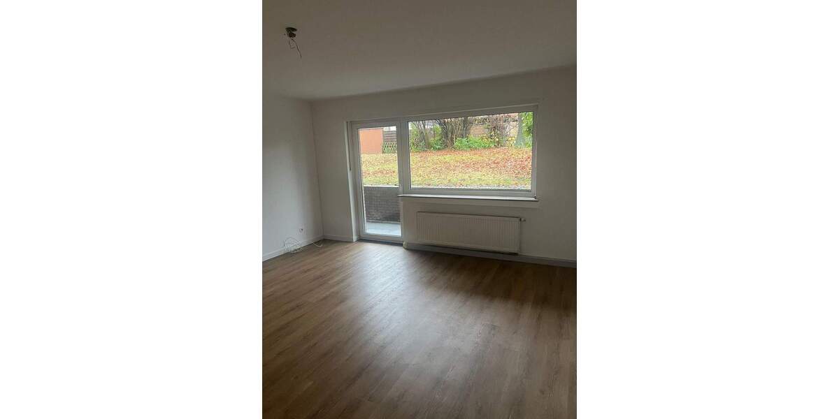 SCHÖN AUSGESTATTETES APPARTMENT MIT EINBAUKÜCHE UND BALKON IN NEUSS-HOLZHEIM 1 zimmer