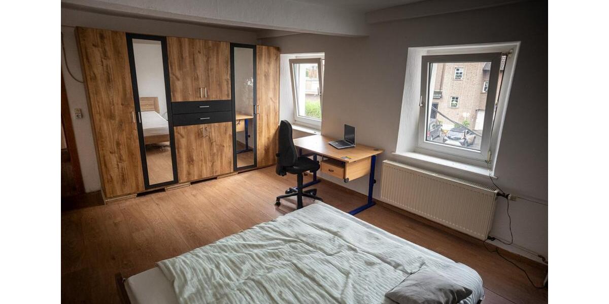 Voll möbliertes Haus für Übergangswohnen – befristet 7 zimmer