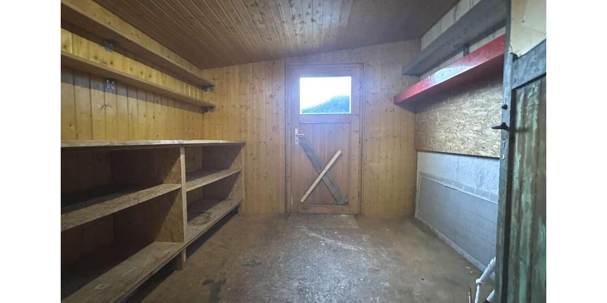 Charmante Doppelhaushälfte mit Wintergarten, Garten und vielseitigen Nutzungsmöglichkeiten 5 zimmer