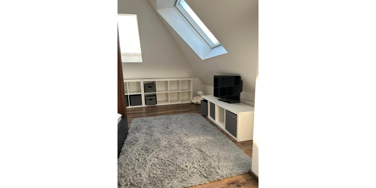 Etagenwohnung Lindlar - 6 Zimmer, 50 m&sup2;, 600&euro; | Angebot:26028912
