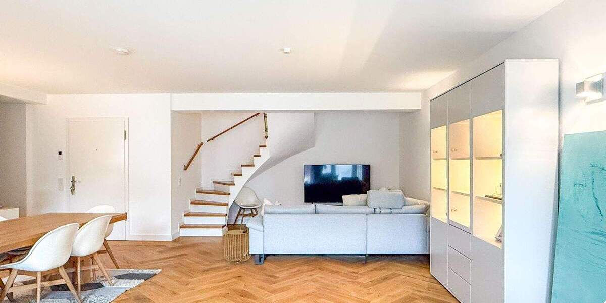 Etagenwohnung Düsseldorf Friedrichstadt - 3 Zimmer, 162 m&sup2;, 2.500&euro; | Angebot:24855847