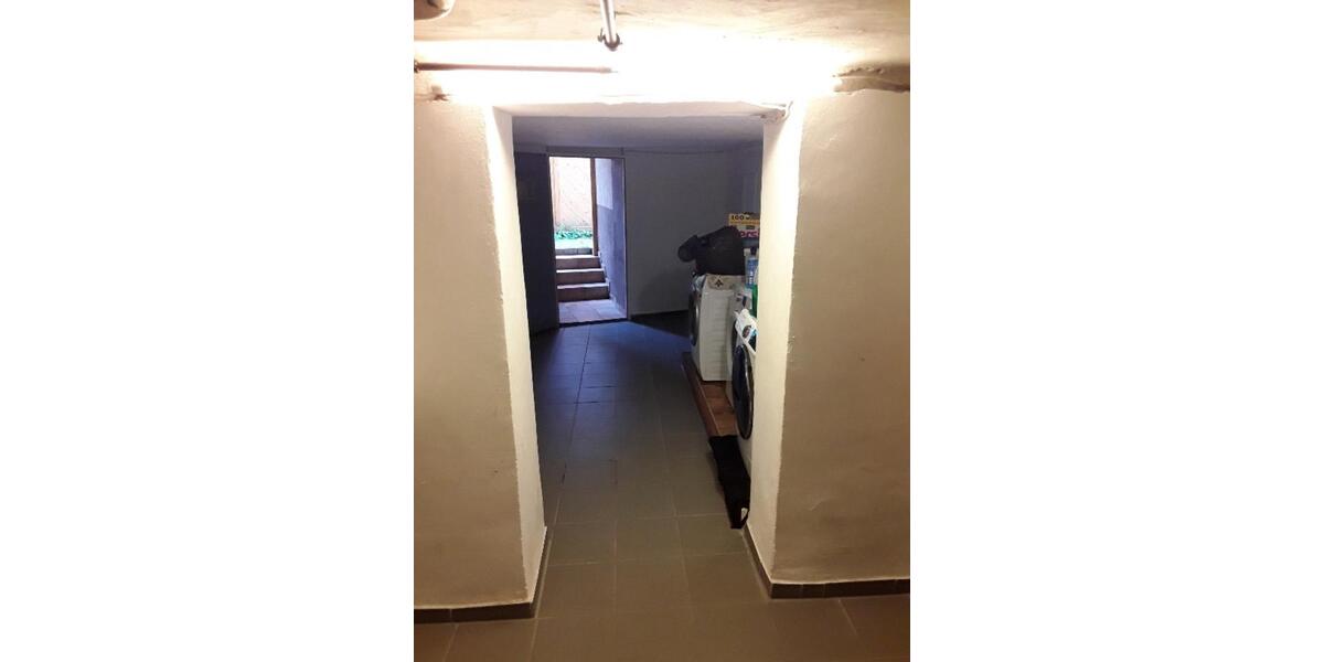 Mehrfamilienhaus zentral in Köln-Rath v. Privat H: 0152 58103358 20 zimmer