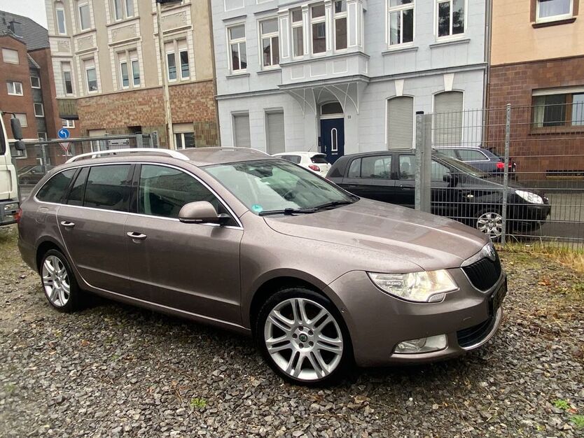 Skoda Superb 240.800 km 6.500 € Solingen 42655