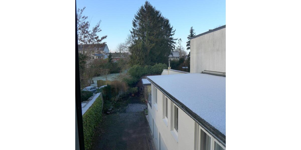 Dachgeschoßwohnung Düsseldorf Stadtbezirk 7 - 4 Zimmer, 96 m&sup2;, 1.200&euro; | Angebot:25478974