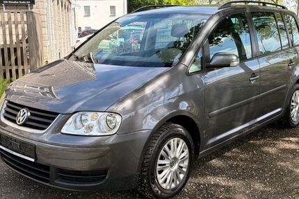 VW Touran 176.000 km 4.999 &euro; Köln 51107