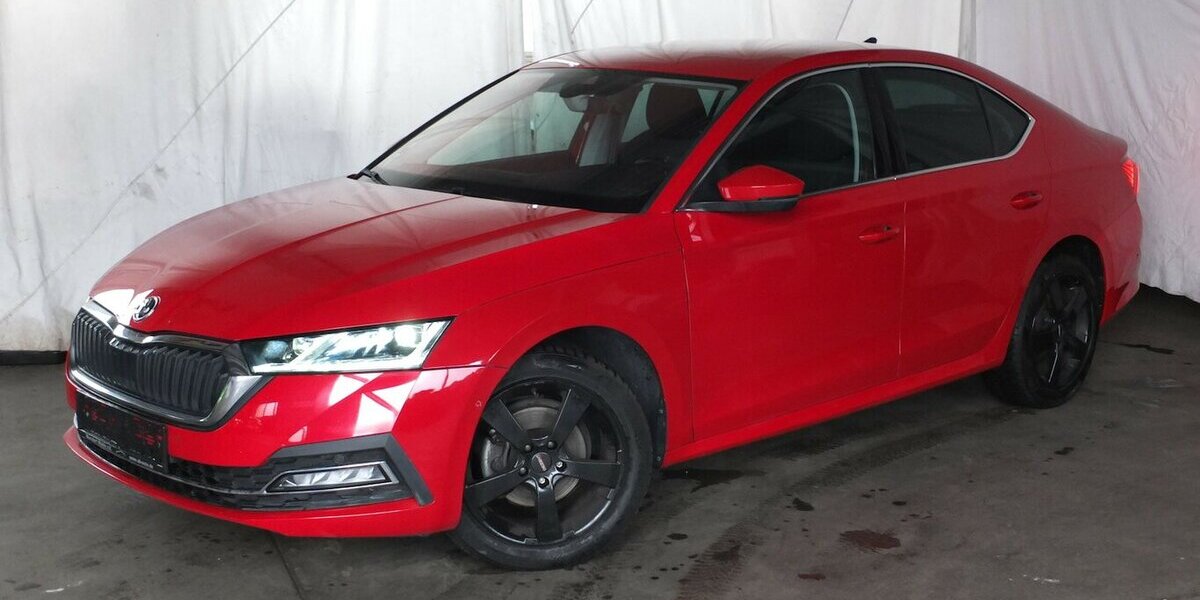 Skoda Octavia 2.0TDi STYLE NAVI BLUETOOTH PARKPILOT 53.254 km 18.908 &euro; Köln 50858
