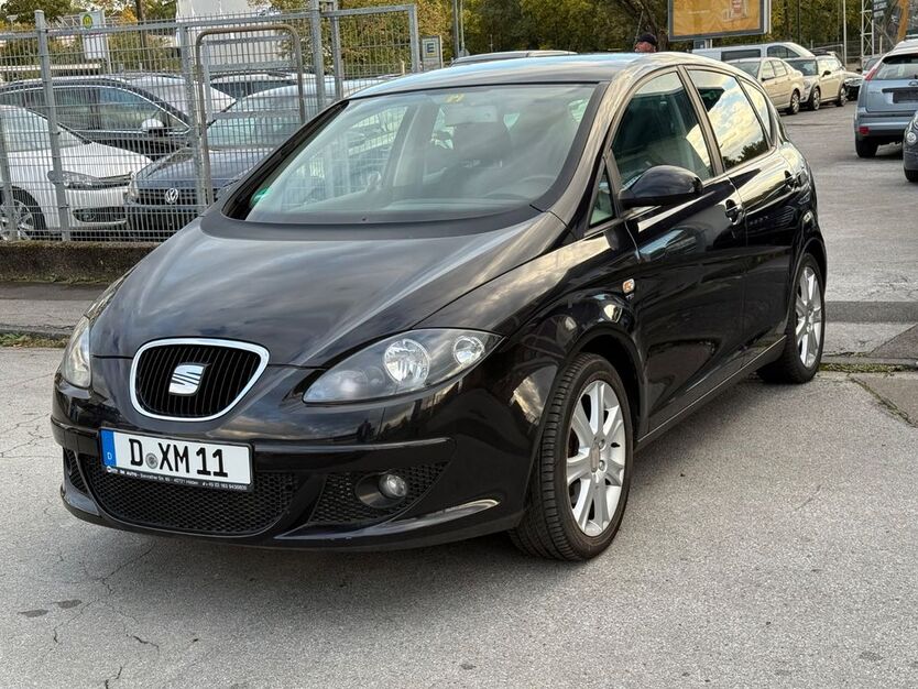 Seat Altea 125.000 km 4.700 € Hilden 40721