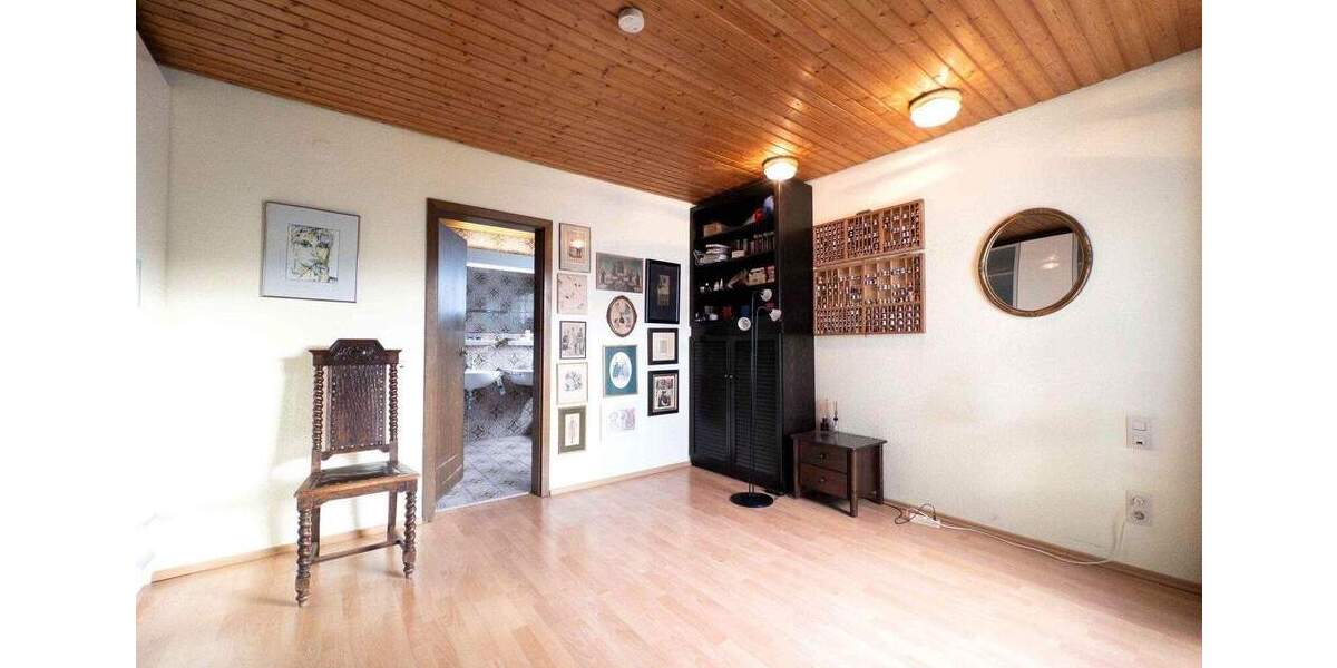 Exklusives Wohnerlebnis - Außergewöhnlicher Architektenbungalow in Top-Lage 5 zimmer