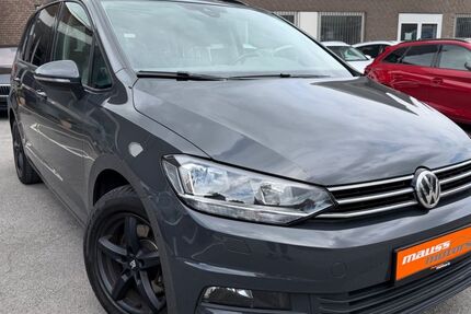 VW Touran 130.900 km 14.880 &euro; Düsseldorf 40549