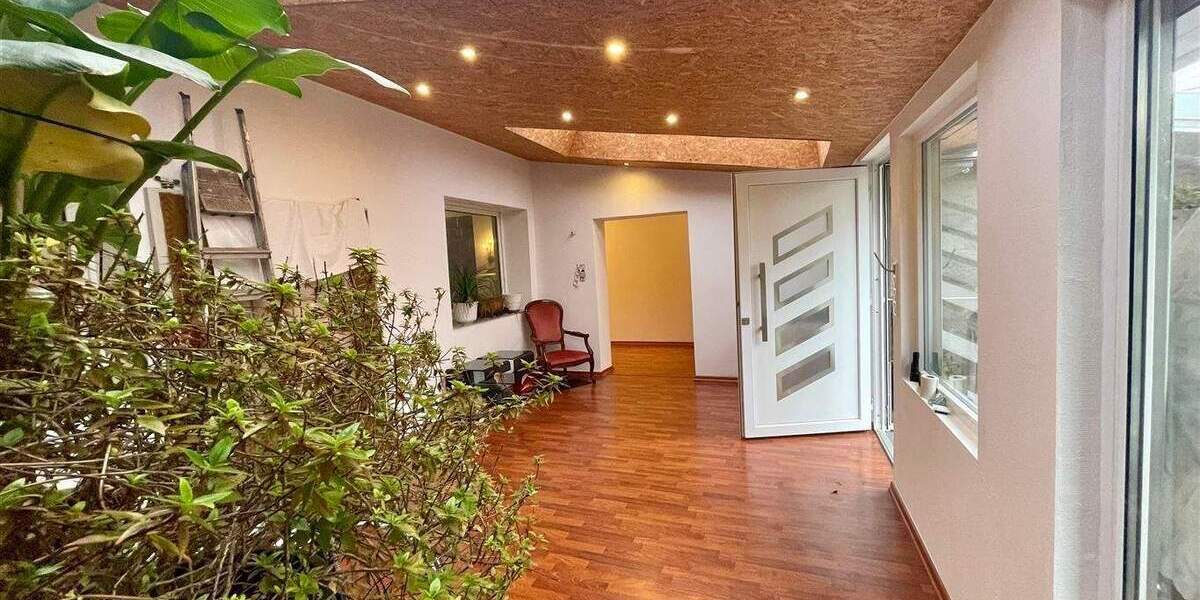 Reihenmittelhaus Düsseldorf Lierenfeld - 3 Zimmer, 130 m&sup2;, 425.000&euro; | Angebot:25631739
