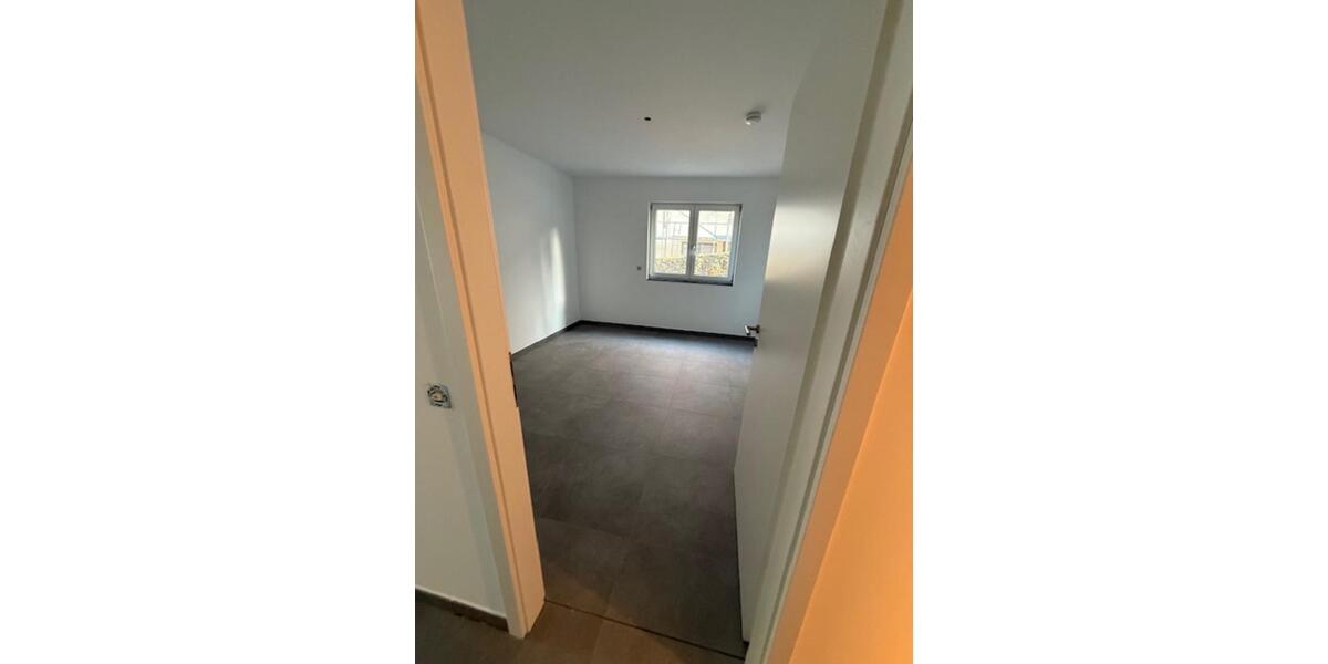 Etagenwohnung Bergisch Gladbach Paffrath - 2 Zimmer, 73 m&sup2;, 1.100&euro; | Angebot:23633156