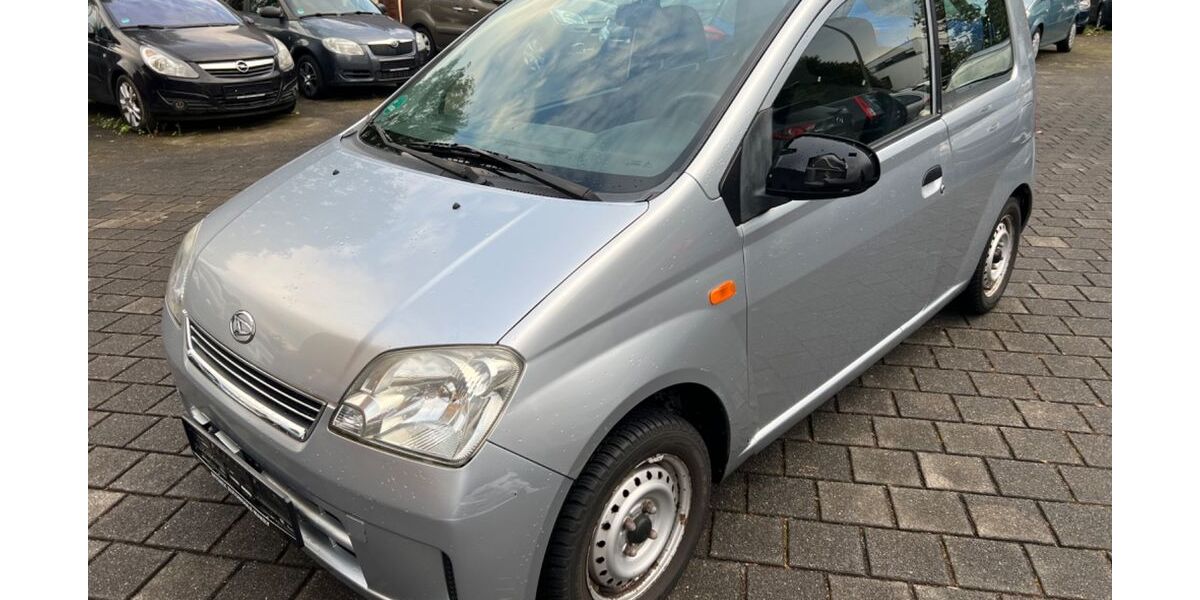 Daihatsu Cuore 122.000 km 1.999 € Neuss 41462
