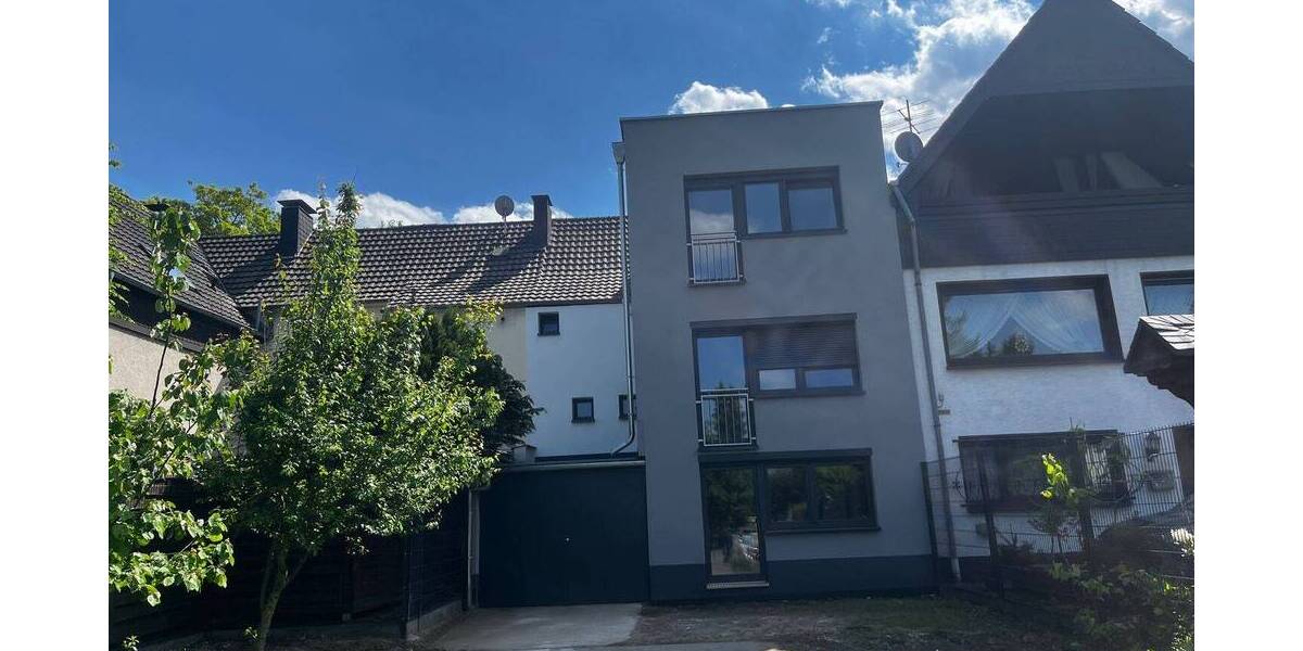 Reihenmittelhaus Bergisch Gladbach Heidkamp - 6 Zimmer, 160 m&sup2;, 580.000&euro; | Angebot:26543319