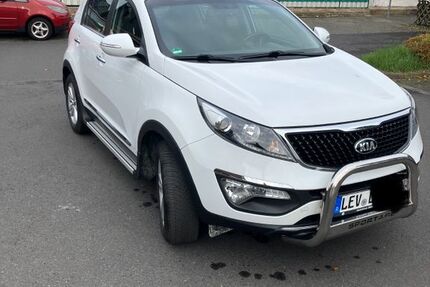 Kia Sportage 131.200 km 9.799 € Leverkusen 51371
