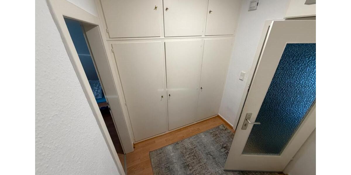 Etagenwohnung Remscheid Reinshagen - 1 Zimmer, 35 m&sup2;, 400&euro; | Angebot:25920242