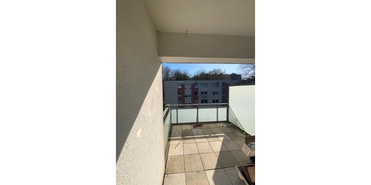 Etagenwohnung Solingen Central - 3 Zimmer, 81 m&sup2;, 639&euro; | Angebot:25416426