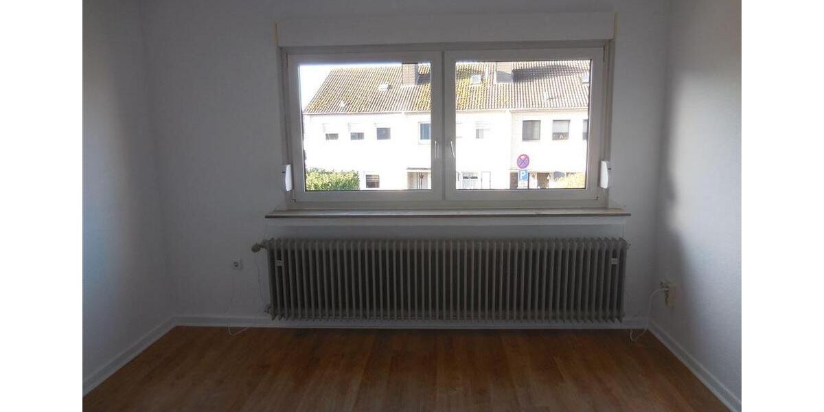 Etagenwohnung Leverkusen Bergisch Neukirchen - 3 Zimmer, 113 m&sup2;, 1.250&euro; | Angebot:24805217