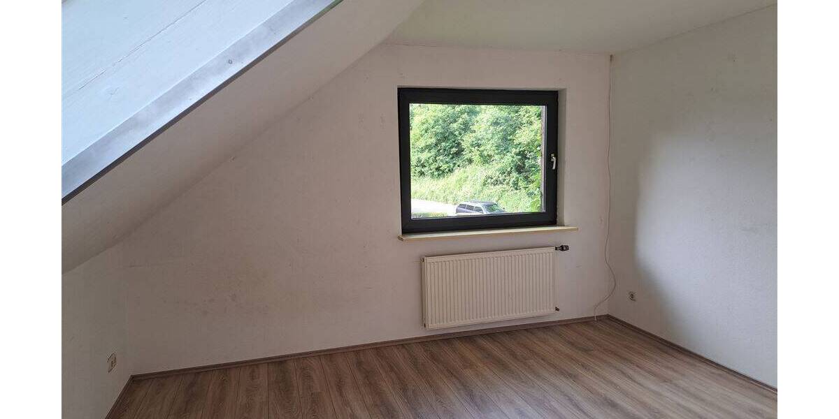 Mehrfamilienhaus, Wohnhaus Kürten - 7 Zimmer, 186 m&sup2;, 350.000&euro; | Angebot:20962648