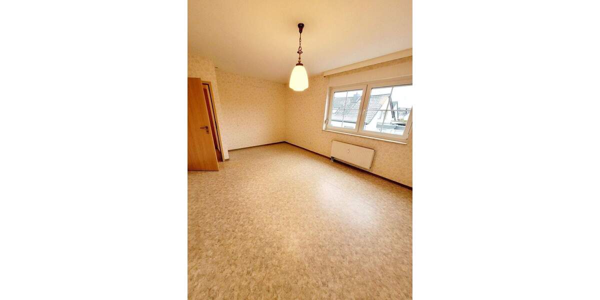 Etagenwohnung Kerpen - 3 Zimmer, 125 m&sup2;, 1.400&euro; | Angebot:25610193