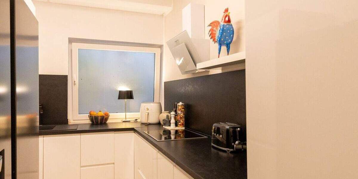 Luxuriöses Einfamilienhaus mit außergewöhnlichem Raumkonzept in Bestlage von Neuss-Selikum 9 zimmer