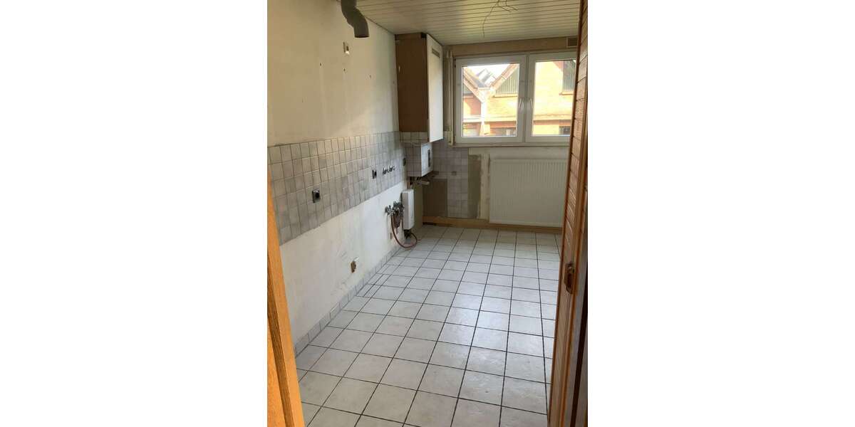 Wohnung zum Mieten in Leverkusen 1.100 € 100 m² 4 zimmer