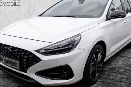 Hyundai i30 2.500 km 23.980 &euro; Köln 50825