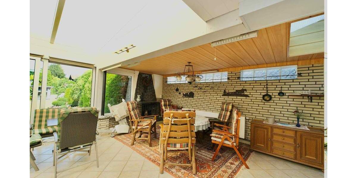 Familienfreundlich wohnen auf großem Grundstück in Reuschenberg 5 zimmer