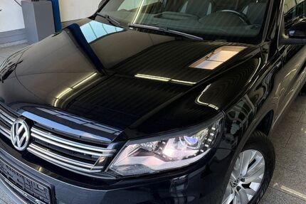 VW Tiguan 176.627 km 12.360 &euro; Köln 50829