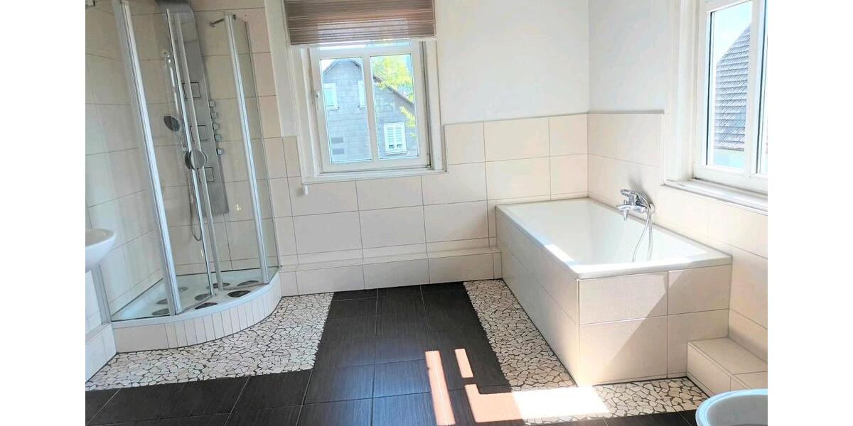 Einfamilienhaus Remscheid Reinshagen - 5 Zimmer, 133 m&sup2;, 280.000&euro; | Angebot:25080566