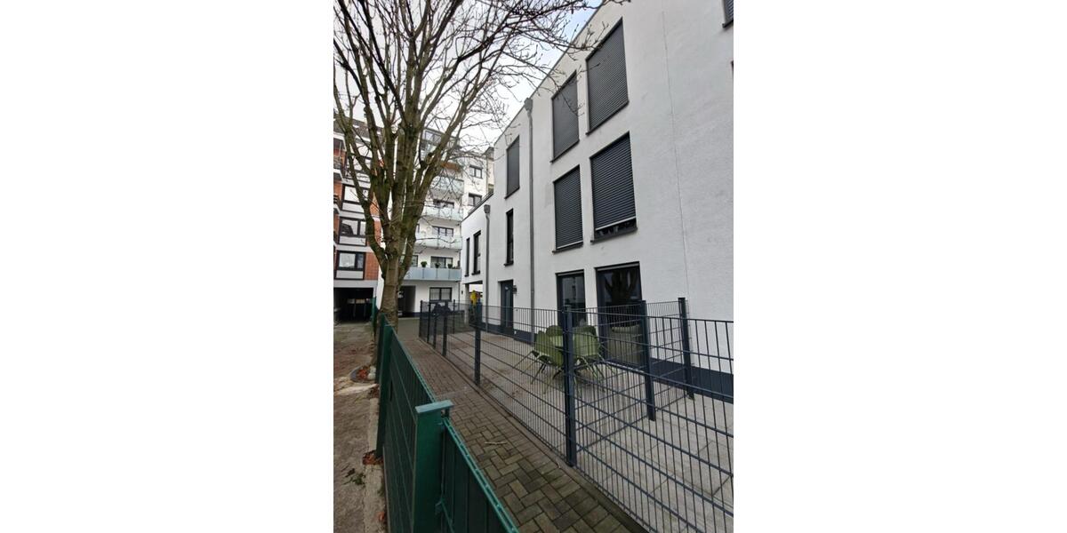 Einfamilienhaus Düsseldorf Stadtbezirk 3 - 4 Zimmer, 135 m&sup2;, 2.900&euro; | Angebot:26084141