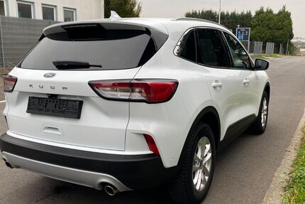 Ford Kuga 6.300 km 21.800 &euro; Leverkusen 51373