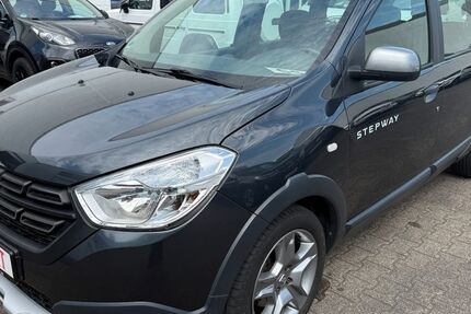 Dacia Lodgy 93.000 km 12.950 &euro; Brühl 50321