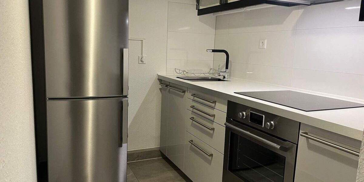 Erstklassige Lage am Rhein - Charmantes Altbauflair für Individualisten - teilmöbliert 2 zimmer