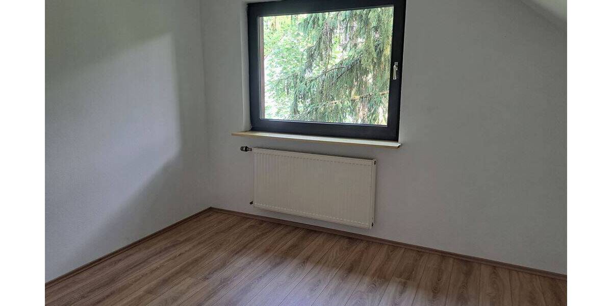 Mehrfamilienhaus, Wohnhaus Kürten - 7 Zimmer, 186 m&sup2;, 350.000&euro; | Angebot:20962648