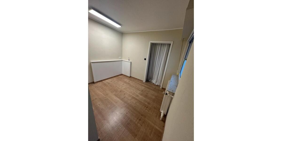 Gewerbeobjekt Niederkassel - 1.080&euro; | Angebot:25022931