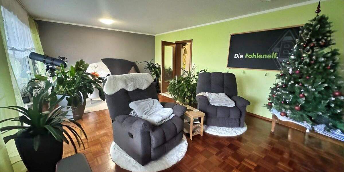 Etagenwohnung Wermelskirchen - 3 Zimmer, 95 m&sup2;, 245.000&euro; | Angebot:25390897