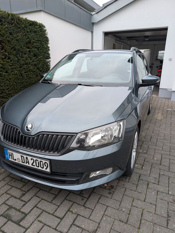 Skoda Fabia 130.000 km 8.995 € Köln 50933