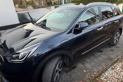 Kia Niro 102.800 km 13.500 € Troisdorf 53844
