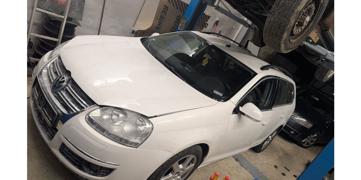 VW Golf 240.000 km 3.330 &euro; Hückeswagen 42499