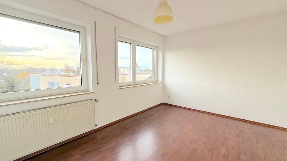Erste eigene Bude oder Traumpaar-Nest? Schicke Dachgeschosswohnung mit gr. Balkon, BM-City – jetzt frei! 2 zimmer