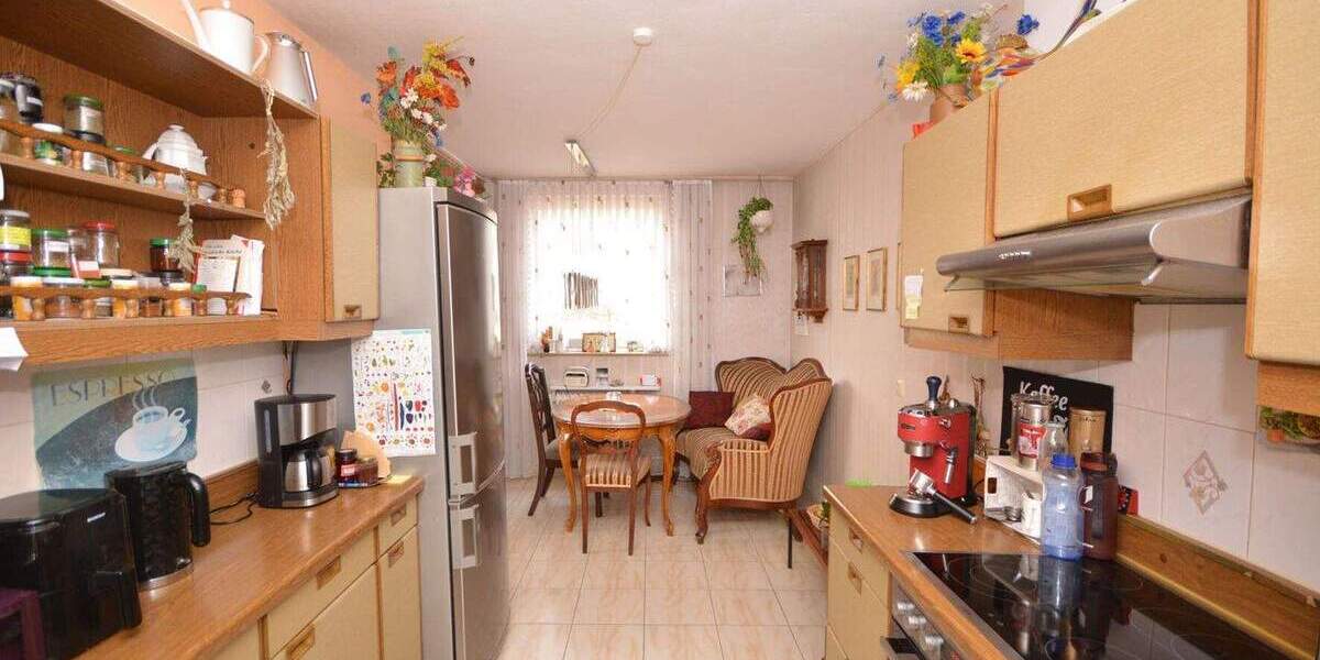 Wohnung in sehr zentraler Lage von Brühl, barrierefrei und 2 Balkone (bezugsfrei) 3 zimmer