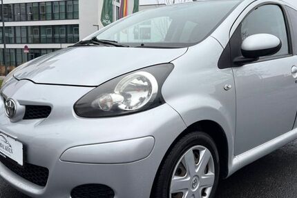 Toyota Aygo (X) 170.000 km 2.499 &euro; Köln (Ostheim) 51107