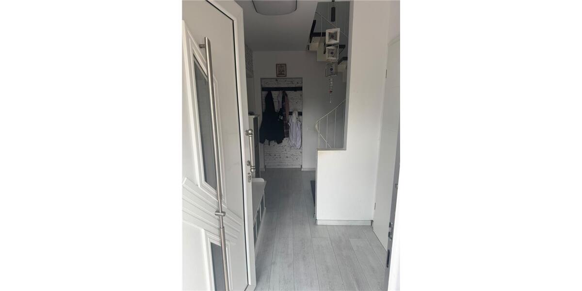 Reihenhaus Niederkassel - 4 Zimmer, 95 m&sup2;, 450.000&euro; | Angebot:26856036
