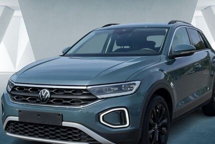 VW T-Roc 52.550 km 24.235 € Bergisch Gladbach 51465