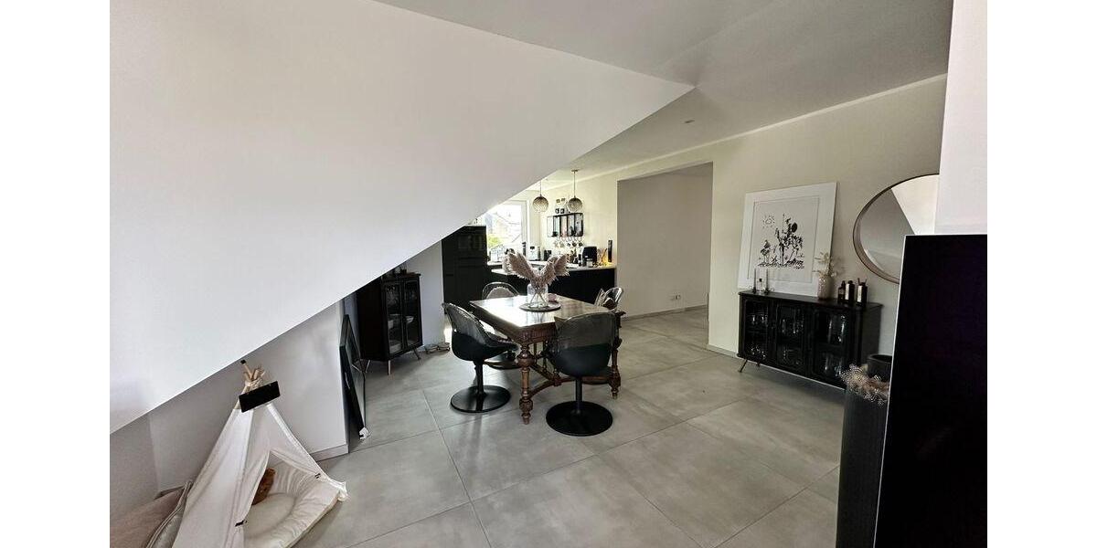 Dachgeschoßwohnung Bergheim Ahe - 3.5 Zimmer, 120 m&sup2;, 459.000&euro; | Angebot:25551098