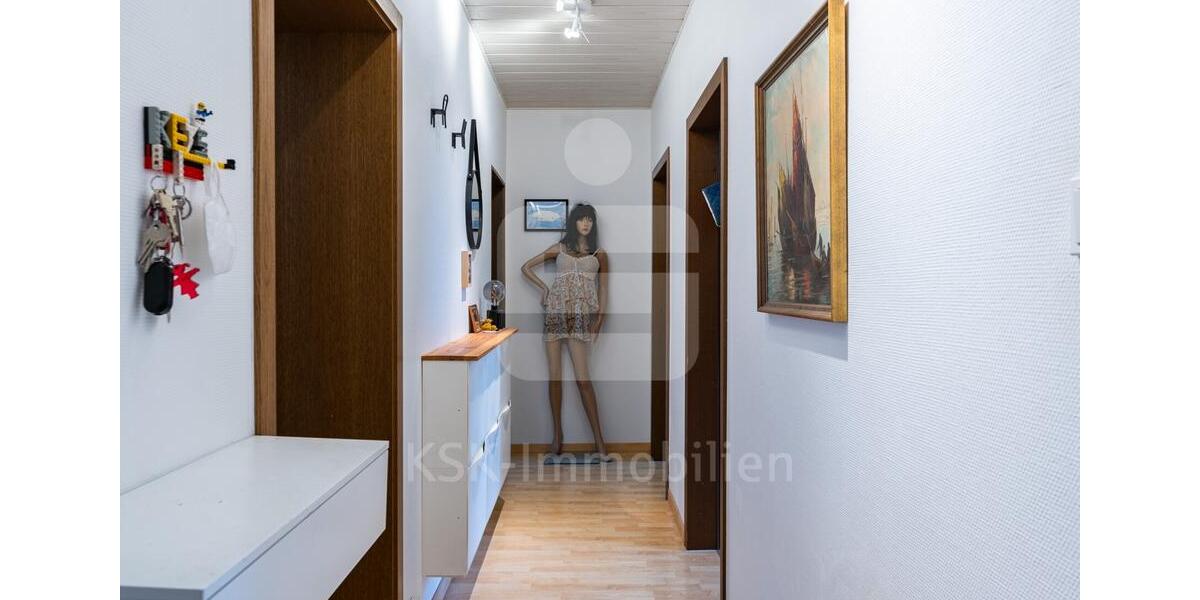 Etagenwohnung Köln Kalk - 4 Zimmer, 83 m&sup2;, 1.090&euro; | Angebot:26368674