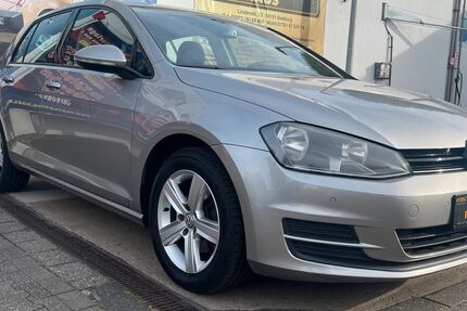 VW Golf 143.876 km 7.999 € Bedburg 50181