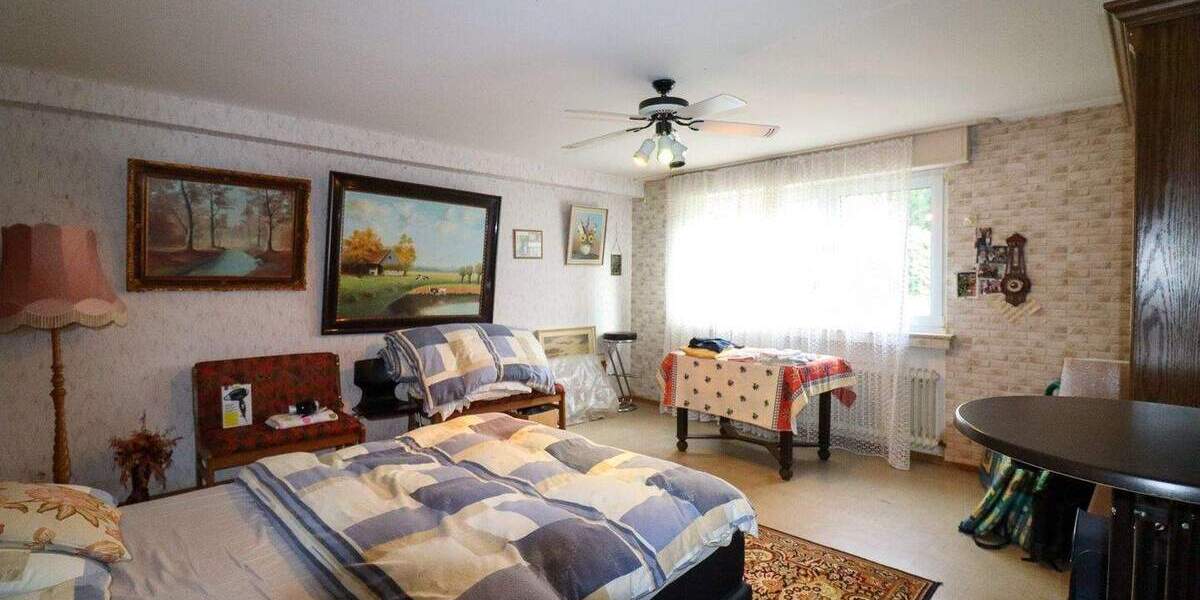 Reihenendhaus mit großem Grundstück und moderner Raumaufteilung 5 zimmer