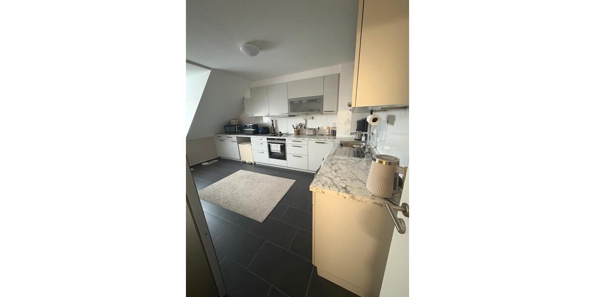 Schöne große 4 Zimmer Wohnung in Neuss Norf 4 zimmer