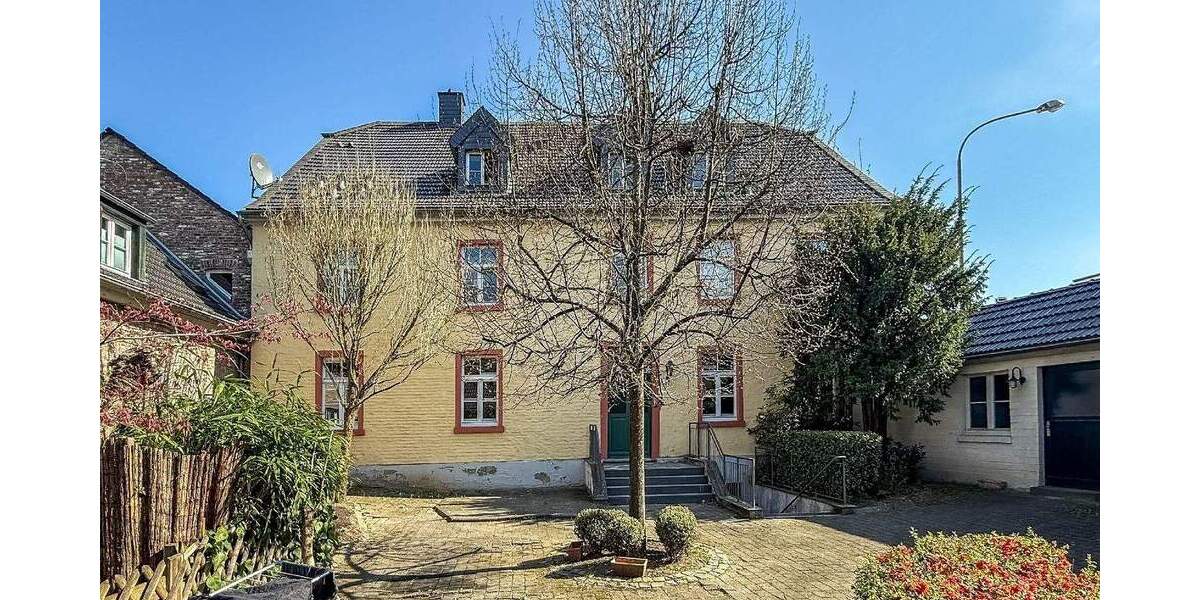 Gewerbeobjekt Overath Untereschbach - 6 Zimmer, 133 m&sup2;, 185.000&euro; | Angebot:24252029